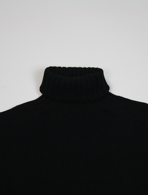 Harley of Scotland maglione a collo alto L38745 Black dettaglio collo