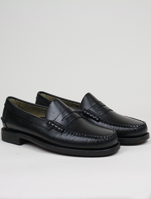Sebago Classic Dan Rice Black pair detail