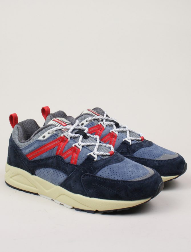 Karhu Fusion 2.0 India Ink Fiery Red pair