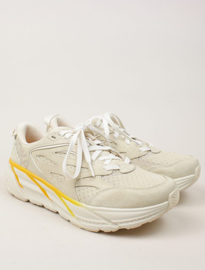 Hoka One One U Clifton L Suede Short Bread Radiant Yellow paio
