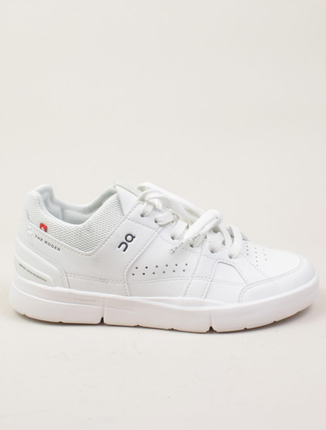 On Sneakers The Roger Clubhouse All White