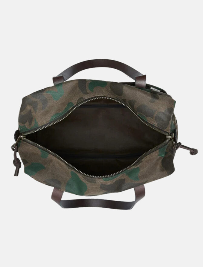 Filson Waxed Rugged Tote Bag With Zipper Camo detail