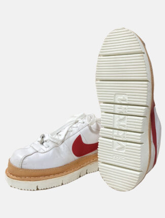 Nike Cortez ricostruite con Vibram Gloxy cut dettaglio suola